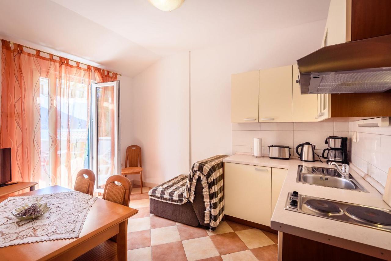 Apartments Zdravko Клек Екстериор снимка