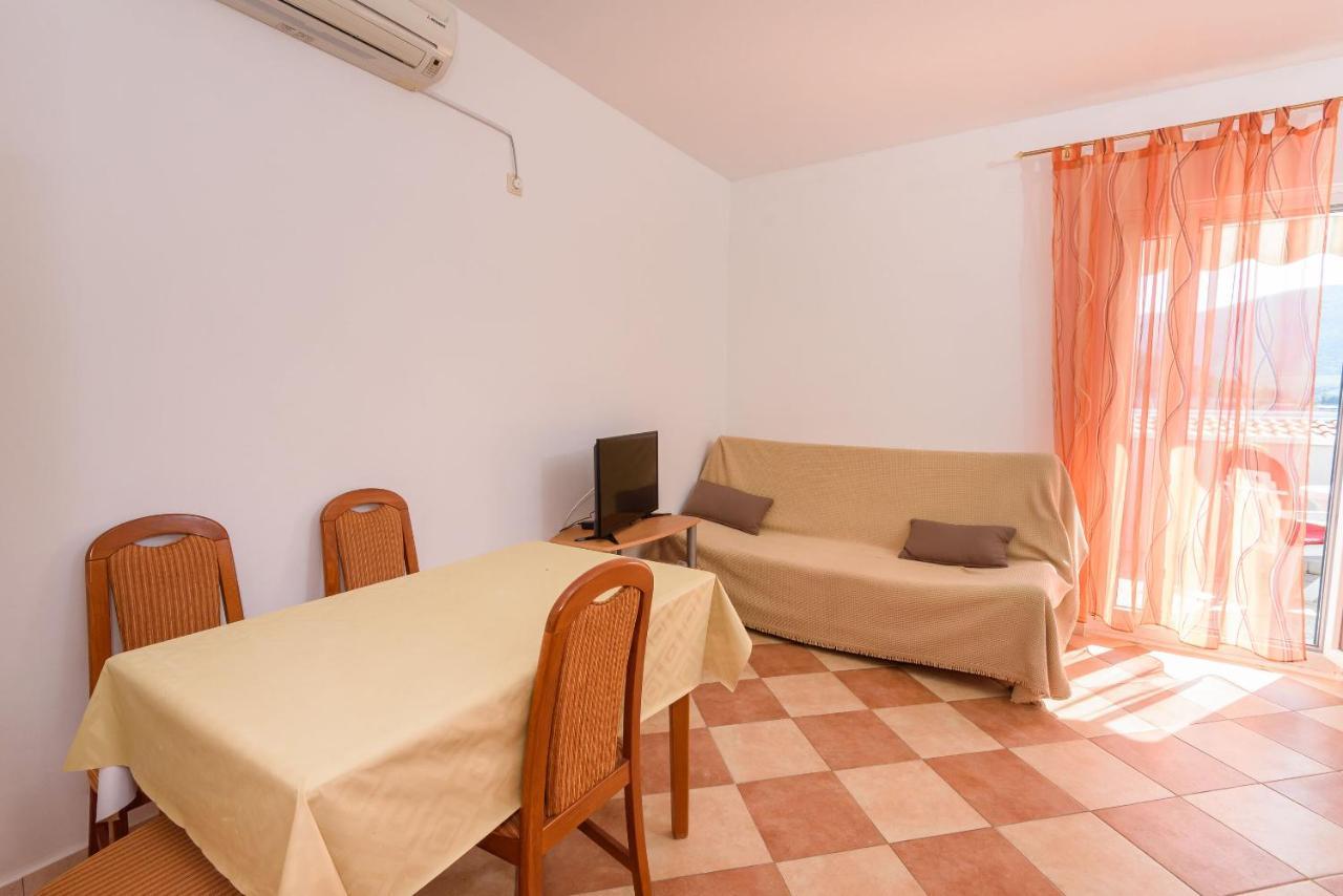 Apartments Zdravko Клек Екстериор снимка