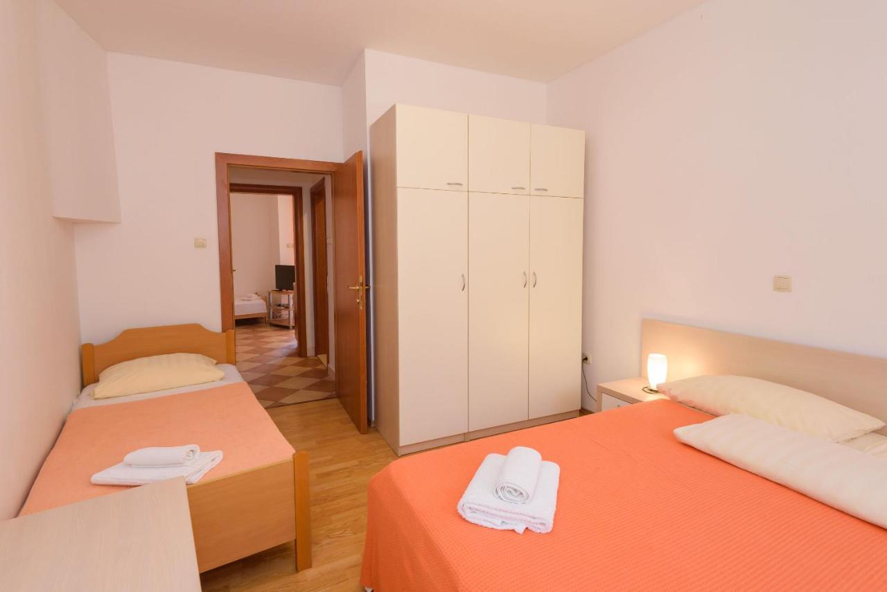 Apartments Zdravko Клек Екстериор снимка