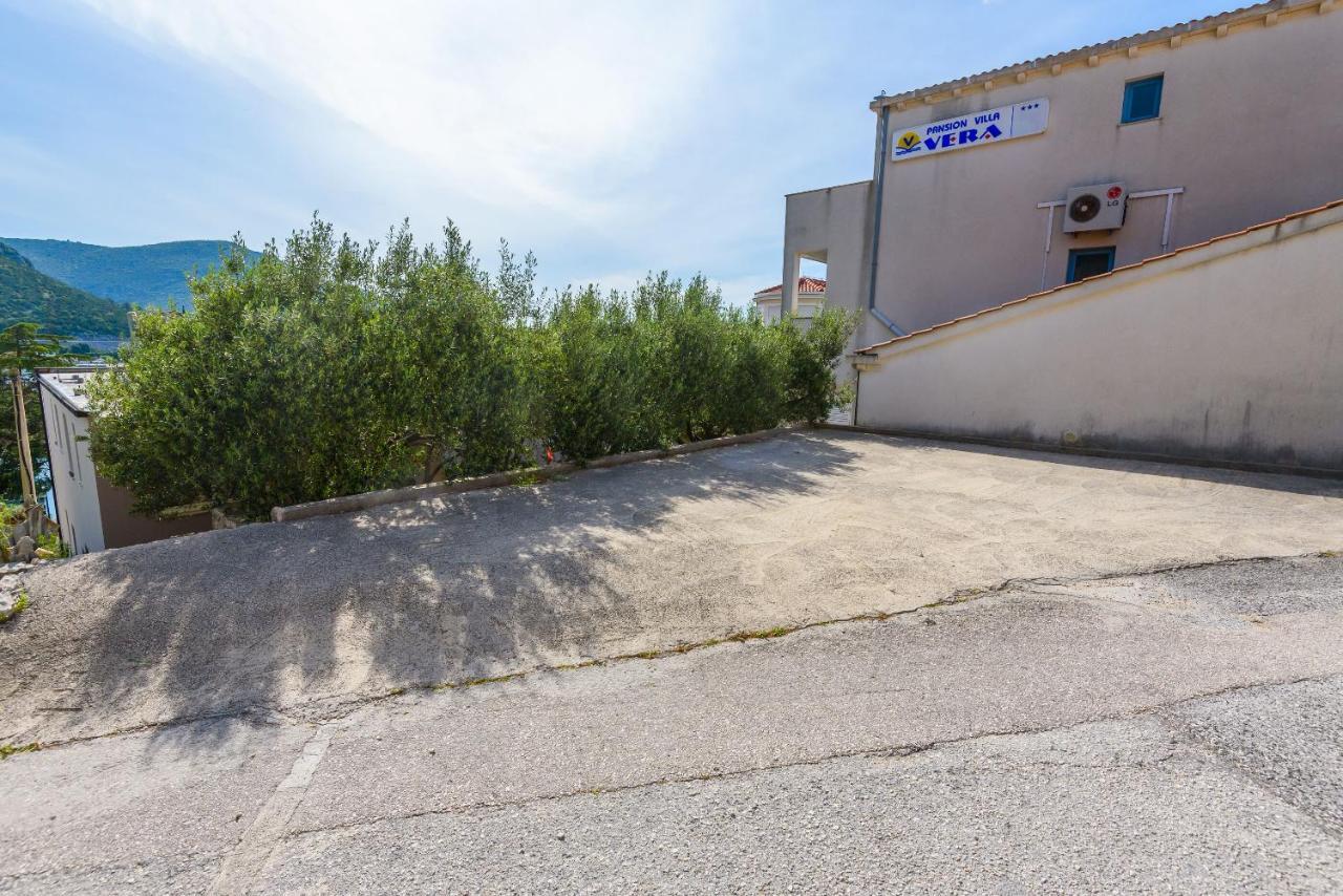 Apartments Zdravko Клек Екстериор снимка