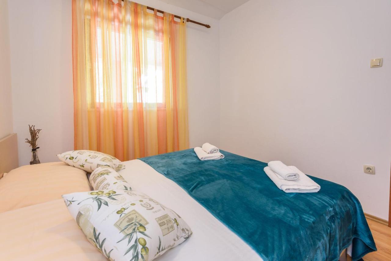 Apartments Zdravko Клек Екстериор снимка