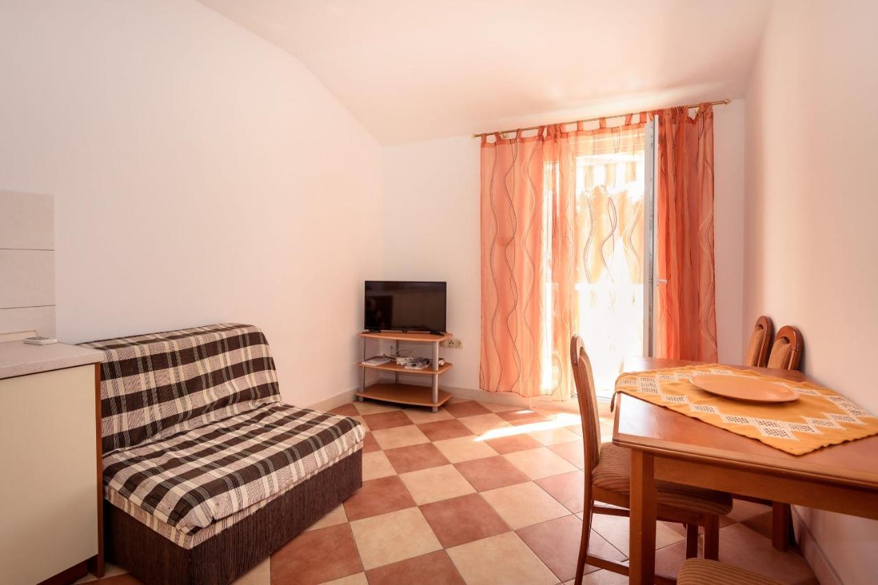 Apartments Zdravko Клек Екстериор снимка