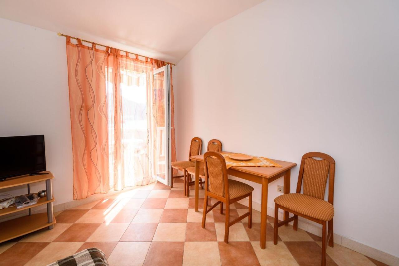 Apartments Zdravko Клек Екстериор снимка
